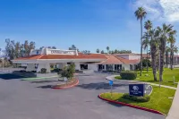 DoubleTree by Hilton Bakersfield Hotels near Kern County Museum