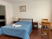 Beaconsfield Lodge Motel Hotels in Narre Warren