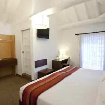 تييرا فيفا كوسكو سافي Hotels near ساكسايهوامان