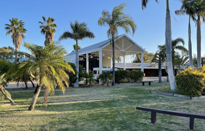 Albert Park Motor Inn - Oil Friendly Price