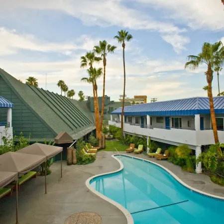 Hotel Current