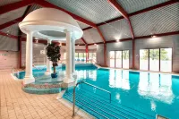 Glynhill Hotel & Spa Near Glasgow Airport - Pools