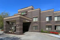 Extended Stay America Suites - Kansas City - Overland Park - Nall Ave Hotels in Leawood