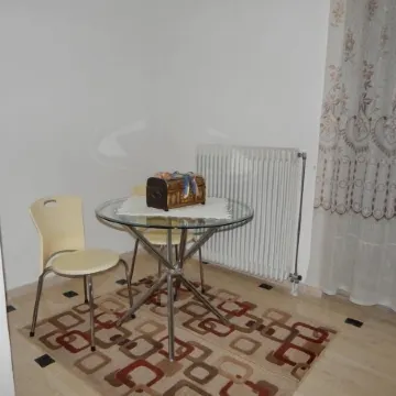 Tripoli Apartments & Rooms