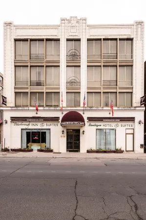 Peterborough Inn and Suites Hotel Отели в г. Питерборо