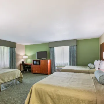 AmericInn by Wyndham des Moines Airport Hotels near Des Moines International Airport