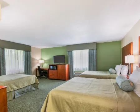 AmericInn by Wyndham des Moines Airport Hotels in Des Moines