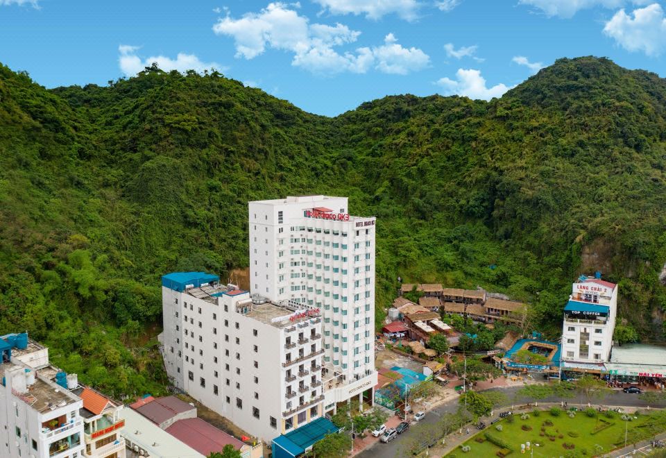 hotel overview picture