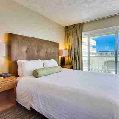 Surfer Beach Hotel Rooms