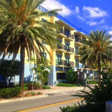 Vistalmar Beach Resort