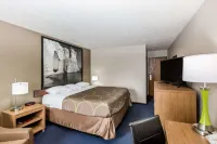 Super 8 by Wyndham Hays KS Hotels in Hays