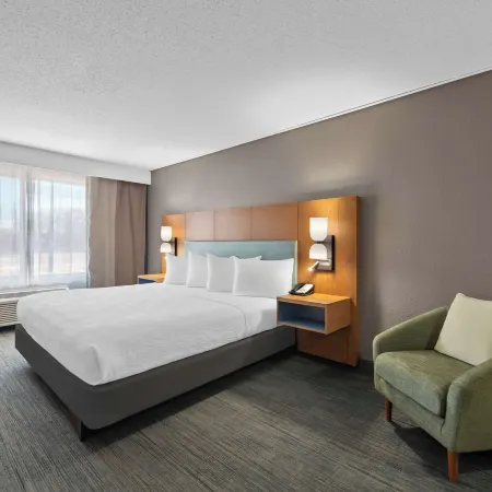 Country Inn & Suites by Radisson, Coon Rapids, MN