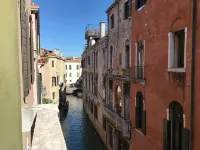 Luxury Venetian Rooms