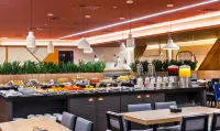 Hampton by Hilton Guarulhos Airport - พร้อมอาหารเช้า