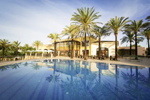 Robinson Cala Serena