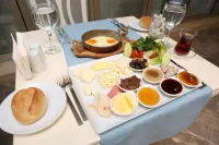 Grand Nora Hotel