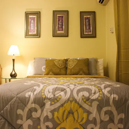 Sunset Strip Acadia Guest Apartment