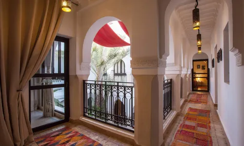 リヤド シャニマ & スパ