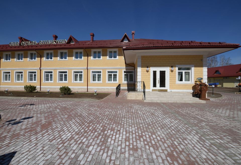 hotel overview picture