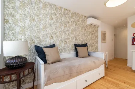 Belem Design Studio 3 by Homing Отели рядом с достопримечательностью «Jardim da Praca do Imperio»