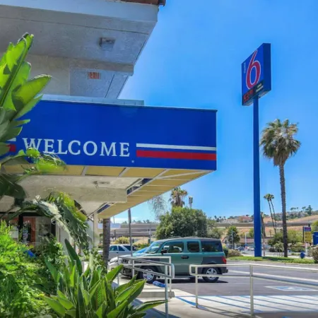 Motel 6 Pomona, CA - Los Angeles