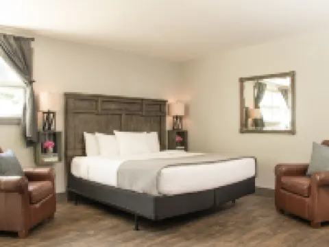 Lake Bomoseen Lodge Hotels in Castleton