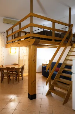 Hola Cathedral House - Apartments