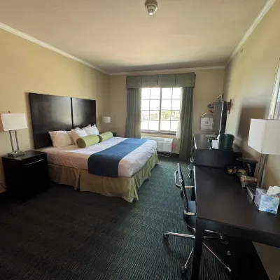 Cityview Inn & Suites Downtown /RiverCenter Area Hotels near Tower of the Americas