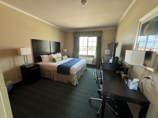 Cityview Inn & Suites Downtown /RiverCenter Area