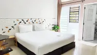 Thanaphat Place Hotels in Lam Plai Mat