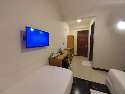 HOTEL DISCRETION LTD Hotels in 
