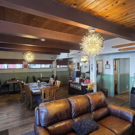 Cinnamon Bear Inn