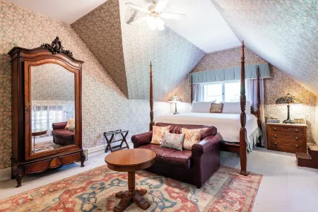 Central Park Bed & Breakfast