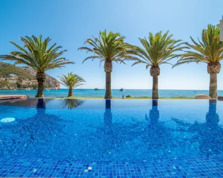 Melbeach Hotel & Spa - Adults Only Hotels in Canyamel