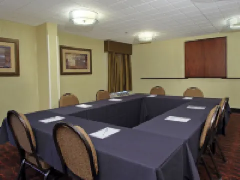 ハンプトン イン コロンバス - エアポート コロンバスのホテル