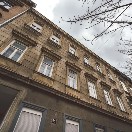 Tia Apartments and Rooms
