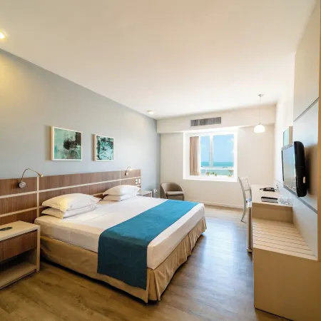 Hotel Oásis Atlântico Imperial Отели рядом с достопримечательностью «Пляж Мейрелеш»