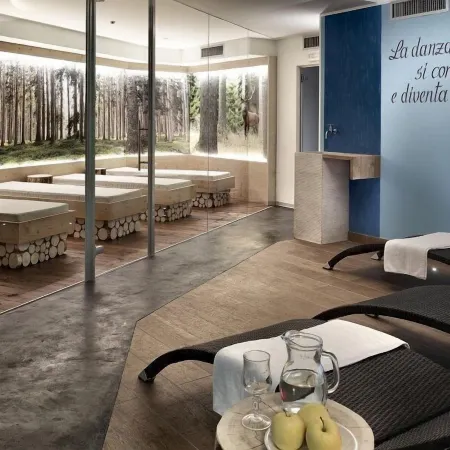 Color Home Suite Apartments
