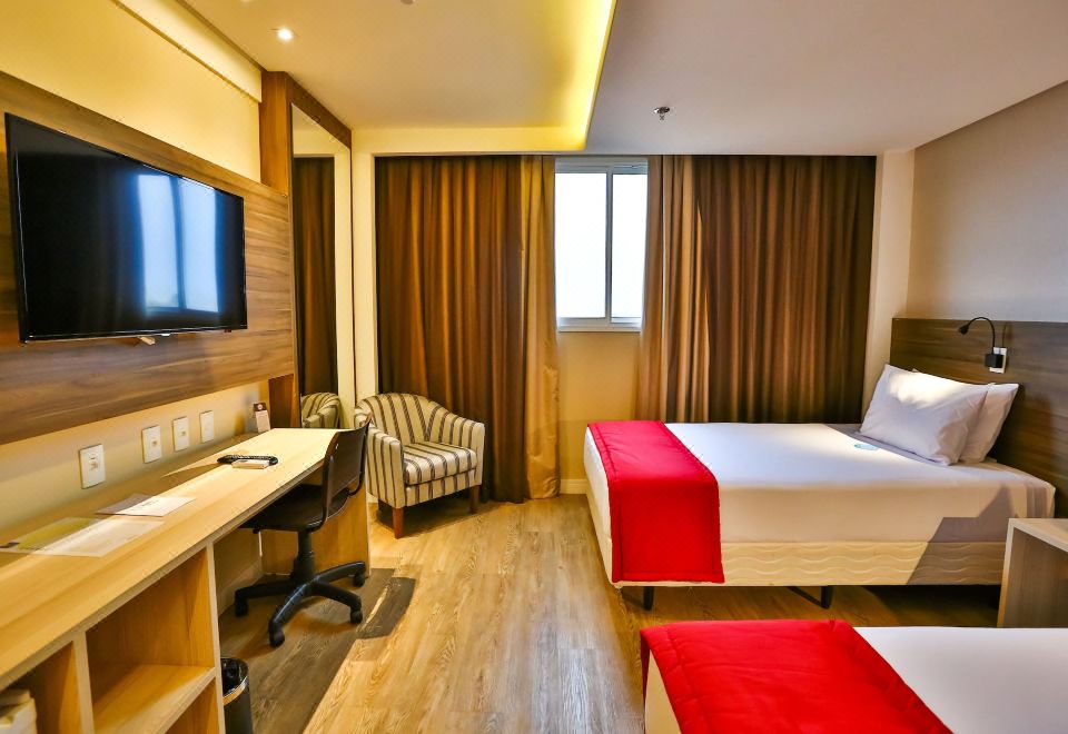 Ibiza Plaza Hotel - Housity