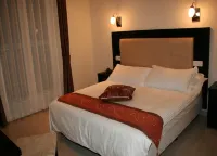 Hotel 2 Horloges Hotels in Ain El Turk