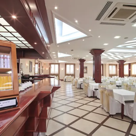 Hotel Orasac Отели рядом с достопримечательностью «Парк Кошутняк»