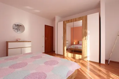 Rooms and Apartment Sanja