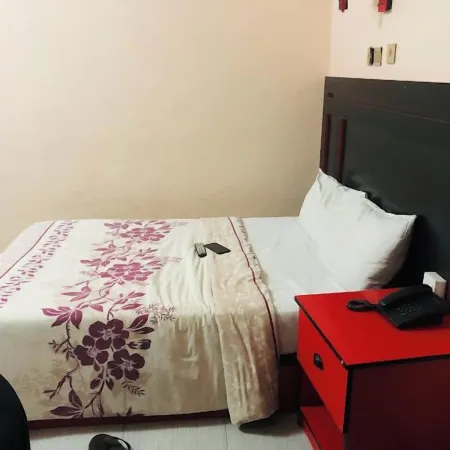 Delve Hotel and Suites