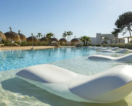 艾奎斯小度假村 卡拉達沃酒店