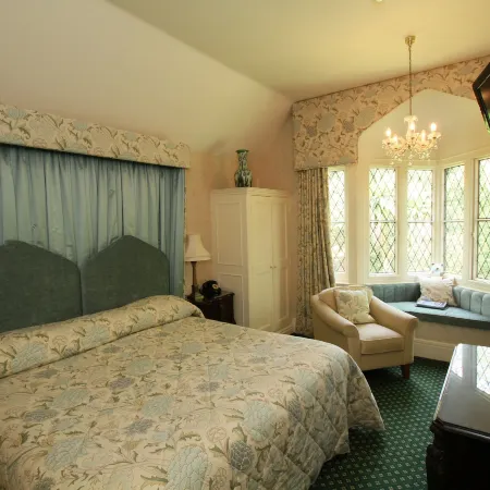 Rylstone Manor
