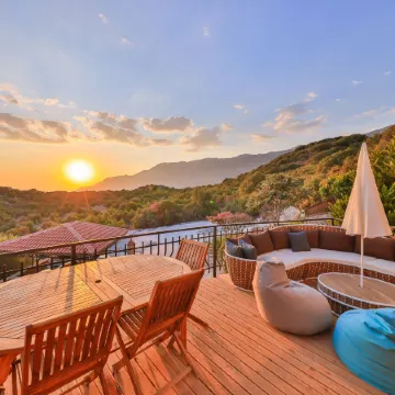 Hill House Adult Only