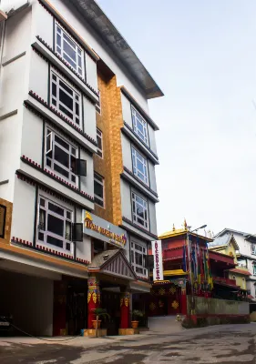 Jain Group Royal Orchid & Spa فنادق في 