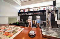 Arion Airport Hotel - bar