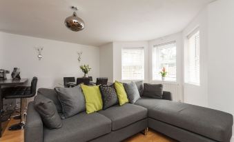 Stunning Contemporary Apartment