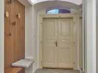 Hotel U 3 Pstrosu Отели рядом с достопримечательностью «Крепость Пражский Град»